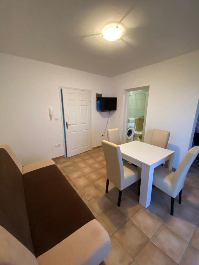 Apartments Dalmatia Sveti Petar  Buitenkant foto
