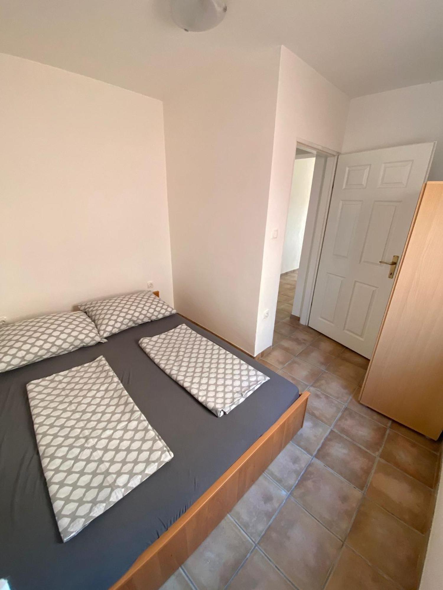 Apartments Dalmatia Sveti Petar  Kamer foto